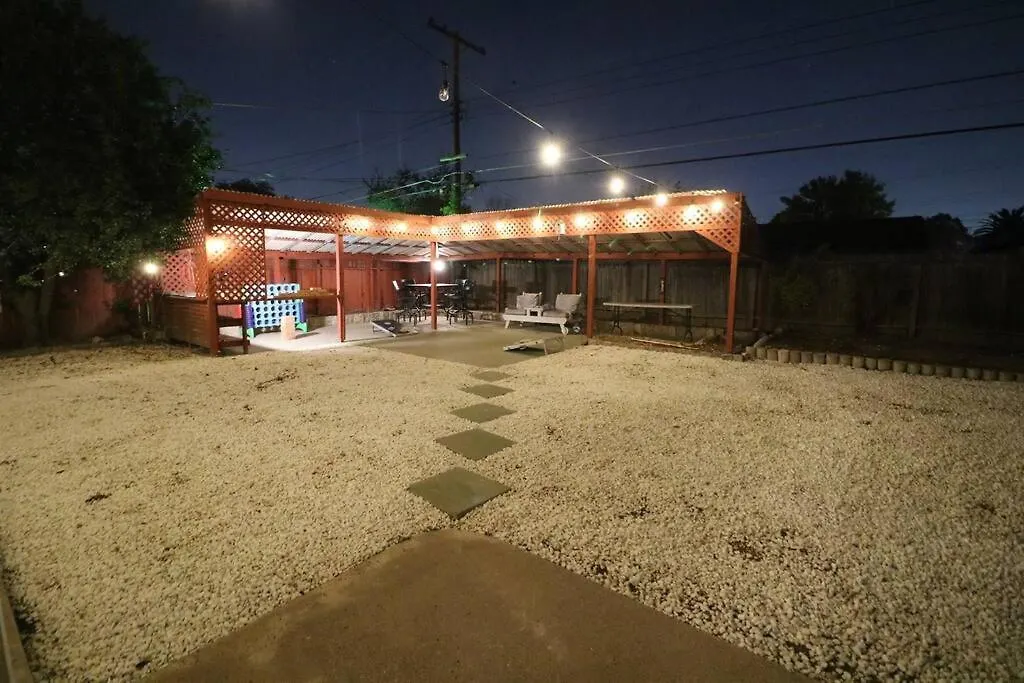 Arden Family Home Bbq Big Kitchen Backyard Pet W/D 薩克拉門托 美国